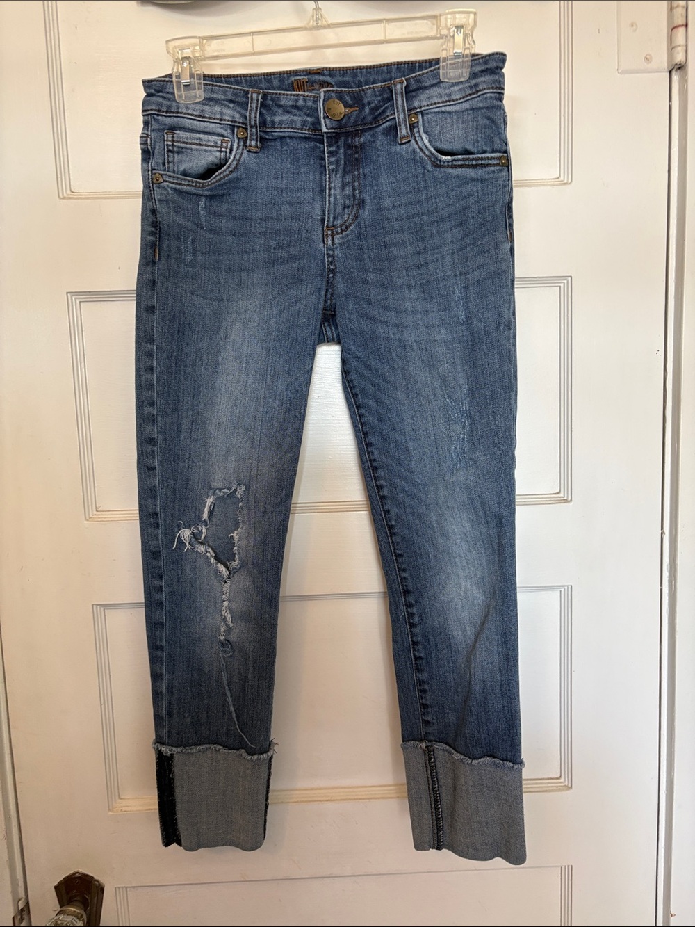 KUT from the Kloth women’s Distressed Blue Denim Jeans Size 2